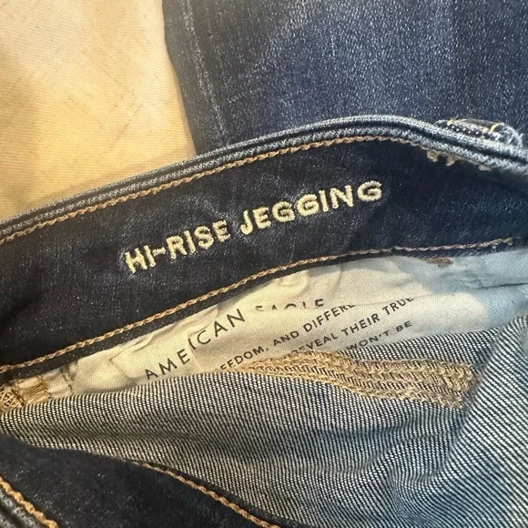 American Eagle Dark Wash Extra Long Jegging - Picture 2 of 3